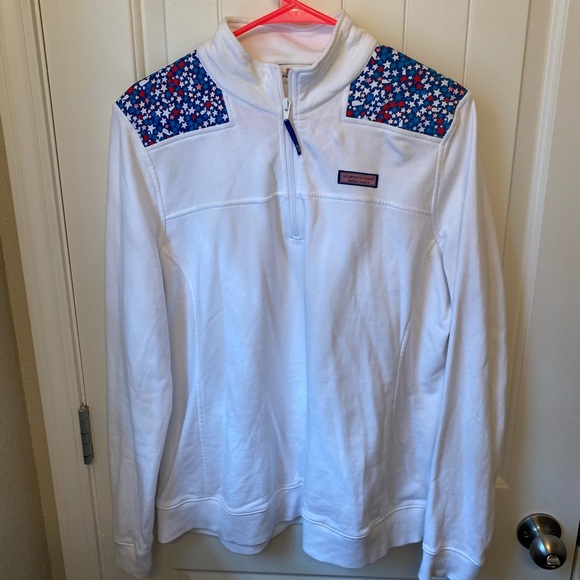 vineyard vines sweatshirt